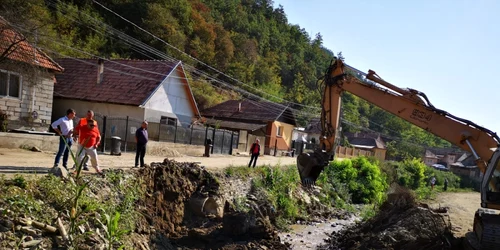 lucrari alba inundatii