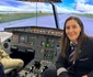 Camondanții Andreea Popa și Mihai Sturzu ghidează copiii la simulator foto: Click!