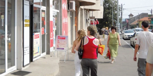Nu toţi patronii de case  de schimb ţin cont de lege