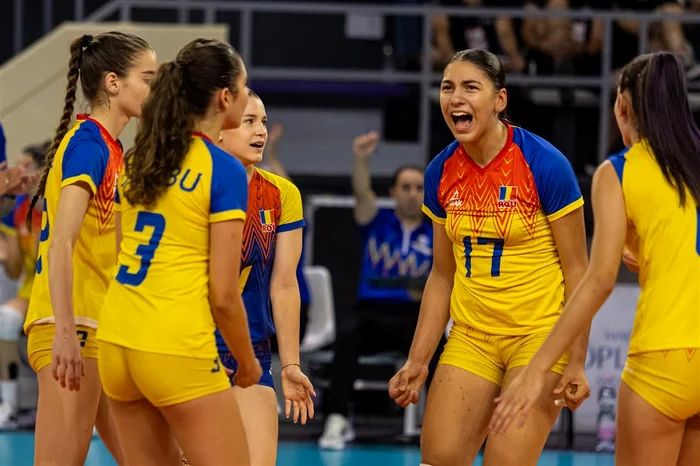 Bianca Cucu (numărul 17)