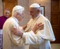 Papa Francisc si Benedict. FOTO Profimedia
