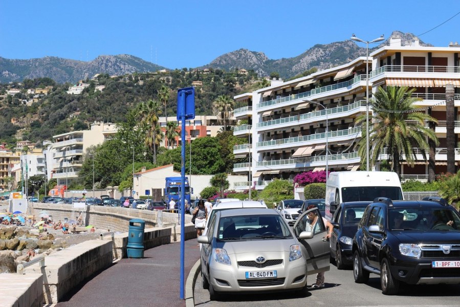 Italienii folosesc cea mai mare parte a stimulentelor pentru cumpărarea vehiculelor produse peste hotare