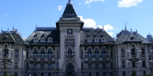 Strategia de dezvoltare economico-sociala a judeţului Dolj a fost scoasă la licitaţie