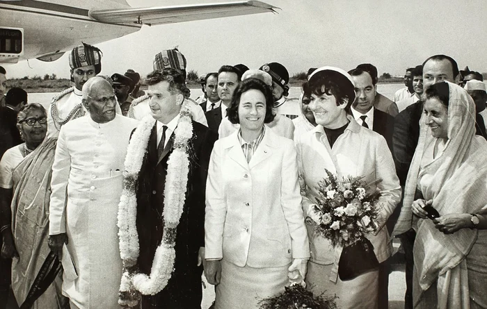 Soții Ceaușescu, în vizită la Delhi, India, în 1978. Foto: artmark.ro