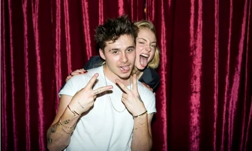 brooklyn beckham sphie turner jpeg