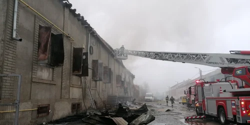 depozit incendiu pompieri Galati