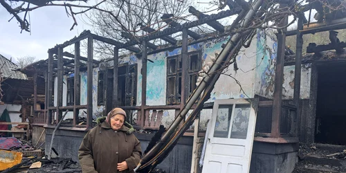 incendiulgindaoanii1 Facebook carmen nasatasa jpg