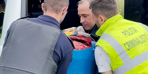 carne de mistret descoperita in masina suceava