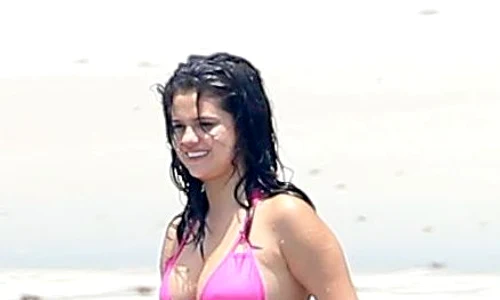 selena gomez grasa 2 hepta 1999783 jpeg