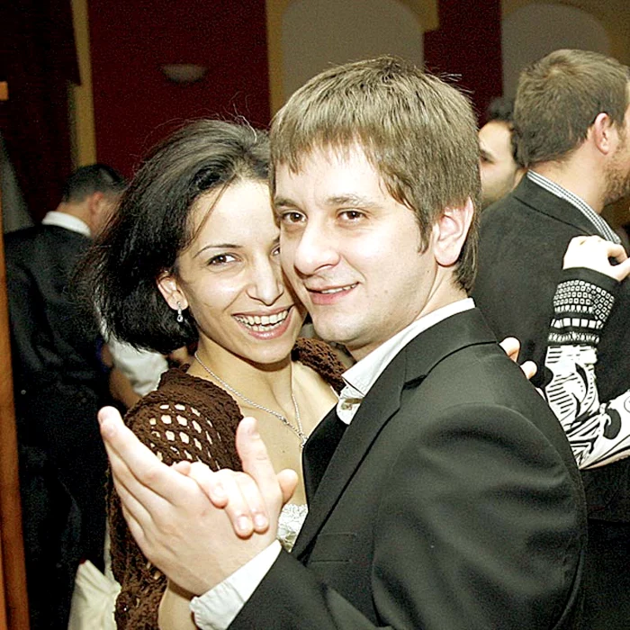 
    Oana şi Octavian  Strunilă sunt  căsătoriţi din 2009  