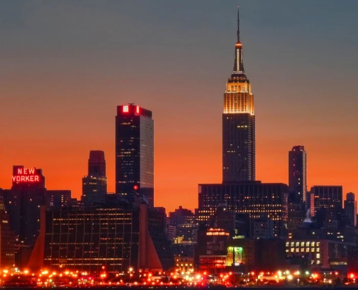Empire State Building, construită în 1931, are 102 etaje şi 6.500 de ferestre FOTO: Wikipedia