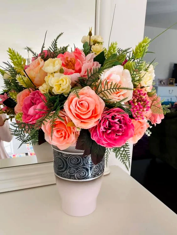 Unul dintre aranjamentele florale făcute de soția lui Ilie Năstase