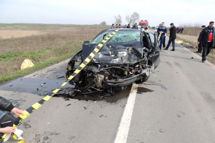 Accidentul a avut loc în această dimineaţă în afara localităţii Bârca