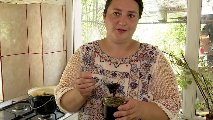 Din bucătăria Ioanei nu lipsesc fructele proaspăt culese