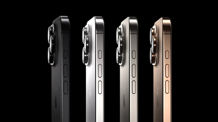patru telefoane iPhone 16 văzute din profil