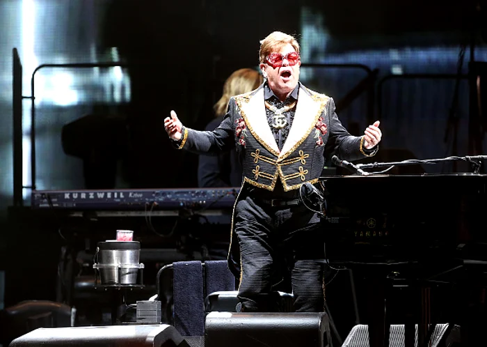 
    Elton John a avut un moment de furie pe scenă, în timpul concertului său de adioFoto: Getty   
