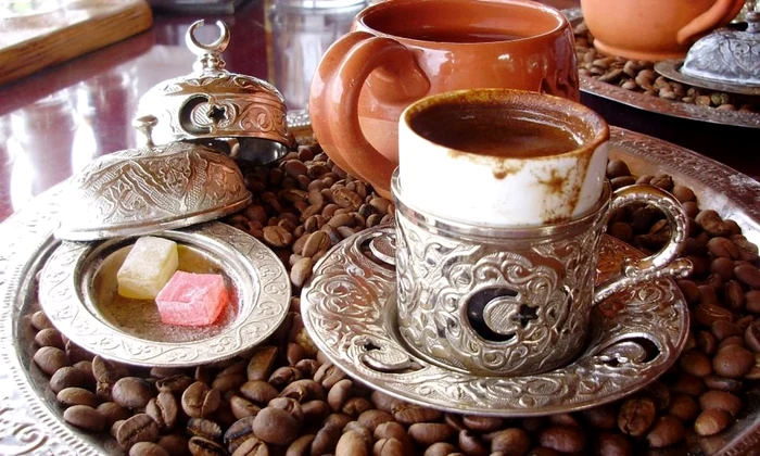 Mod servire cafea turcească Foto jialecoffeehome com