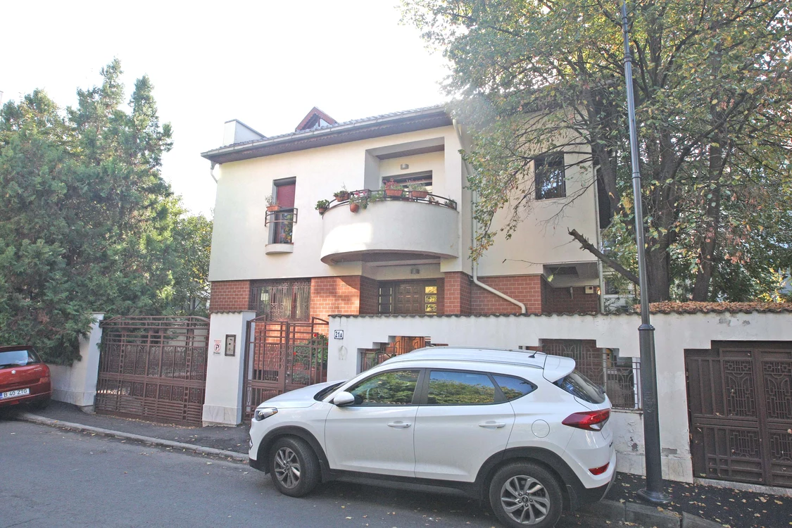 Vila cochetă din Primăverii, locul unde Diaconescu își trăiește în liniște noua viaţă