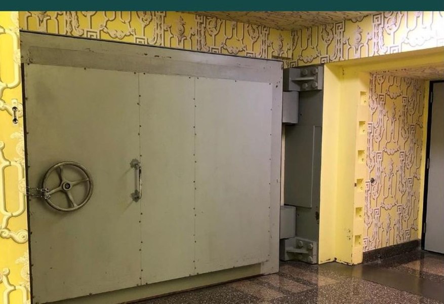 Buncărul nuclear construit sub un hotel de lux. Localnicii au „acceptat să fie părtași la secret”