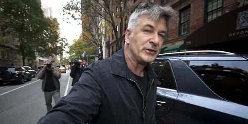 Actorul Alec Baldwin + agresiv