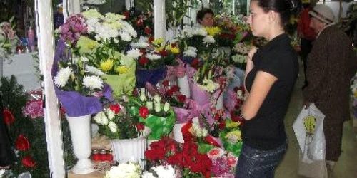 Bacău: Sistem de climatizare pentru păstrarea prospețimii florilor din piață