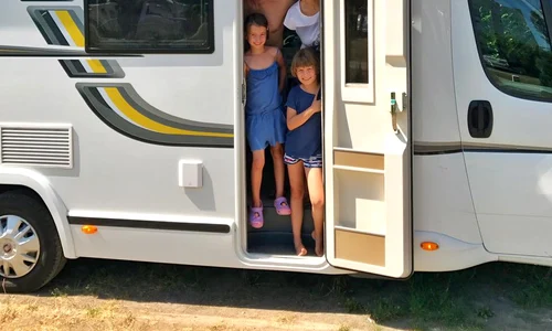 Mihai Morar vacanta cu rulota (6) jpeg