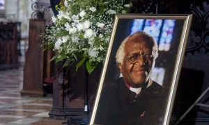 desmond tutu jpg
