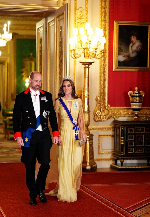 Prințesa Kate în rochie galbenă și cu tiara Queen Mary's Lover's Knot, GettyImages (7) jpg