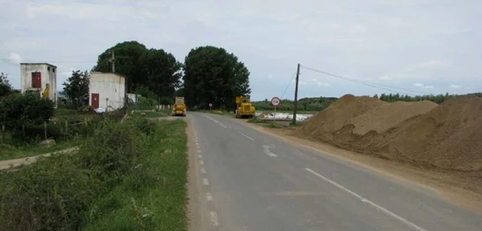 Digul ar urma să ajungă la Compania Naţională de Autostrăzi şi Drumuri Naţionale FOTO obiectiv.ro