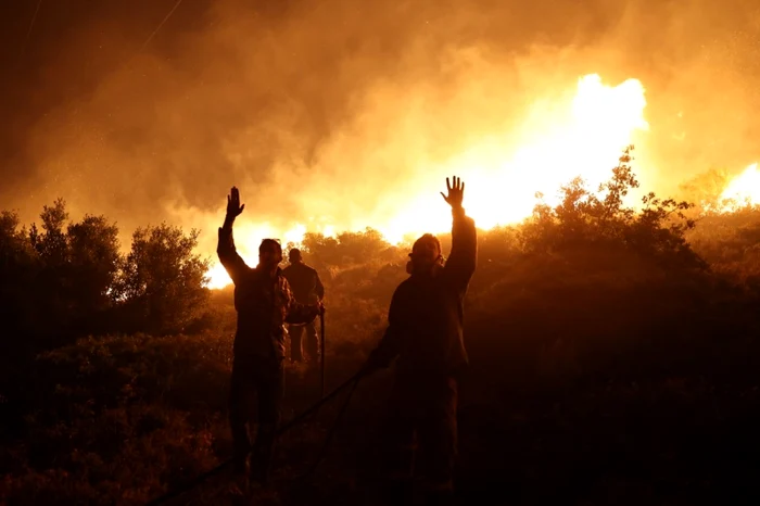 Incendiu Grecia langa Atena FOTO AFP