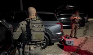 Agenți ai Serviciului de Imigrare și Vamă din Statele Unite (ICE) au fost implicați, miercuri, într-un incident în urma căruia un bărbat a fost împușcat FOTO captura vid X