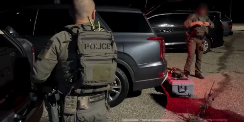 Agenți ai Serviciului de Imigrare și Vamă din Statele Unite (ICE) au fost implicați, miercuri, într-un incident în urma căruia un bărbat a fost împușcat FOTO captura vid X