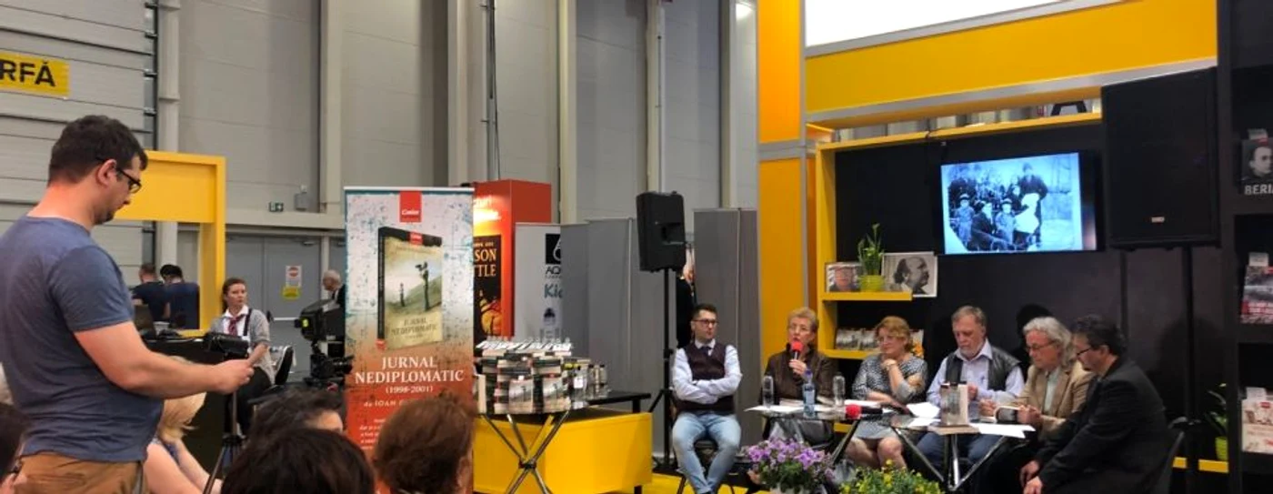 "Jurnal nediplomatic", unul dintre titlurile de succes ale Editurii Corint