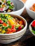 Trei idei de salate rapide si satioase de vara Sursa foto shutterstock 1608225013 jpg