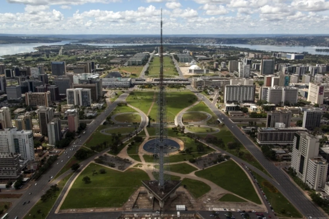 Brasilia aerea torredetv1304 4713 jpg jpeg