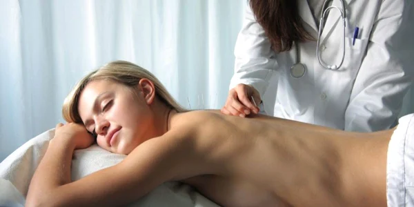 Înaintea începerii curei de acupunctură electrică este necesar un control medical 