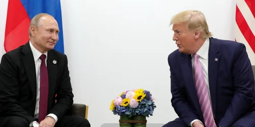 Vladimir Putin şi Donald Trump la summitul G20 din Japonia FOTO EPA-EFE