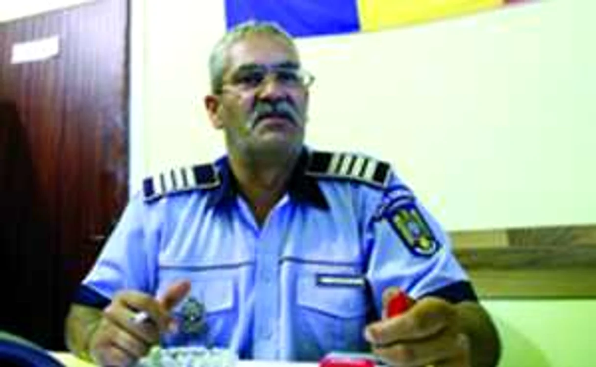 Timişoara: REGIUNEA PE SCURT / Poliţist în luptă pentru viaţă