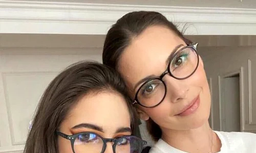 Andreea Berecleanu și fiica ei jpeg