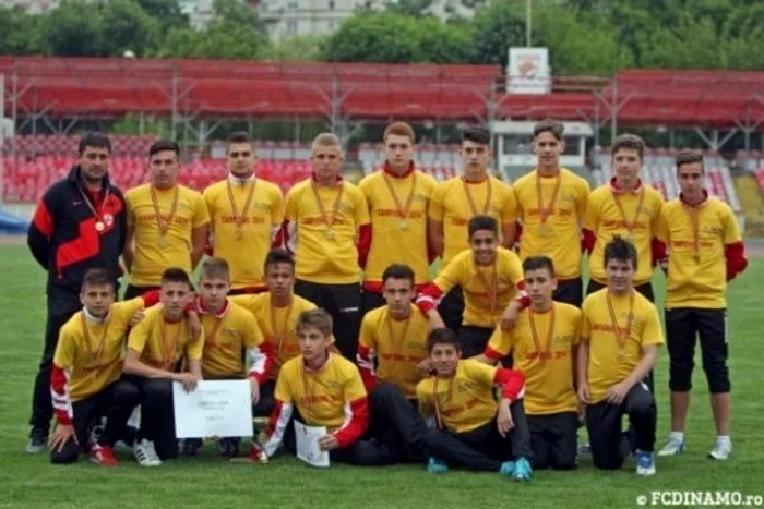 
    Dinamo este noua campioana la juniori C  