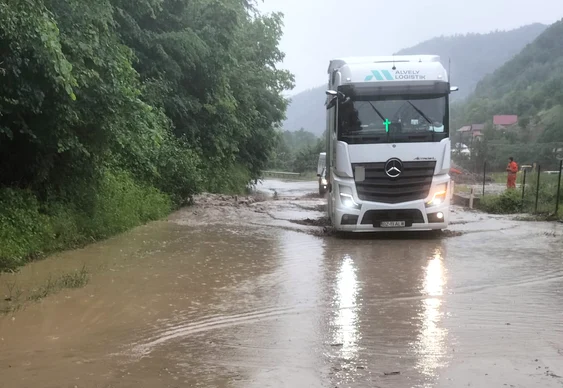 Trafic îngreunat pe DN 10, între Nehoiașu și Siriu FOTO: DRPD Buzău