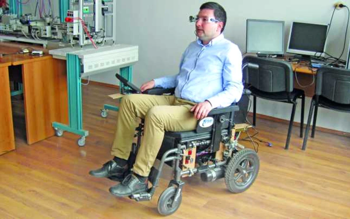 Profesorul Şolea şi scaunul lui revoluţionar FOTO Valentin Trufaşu