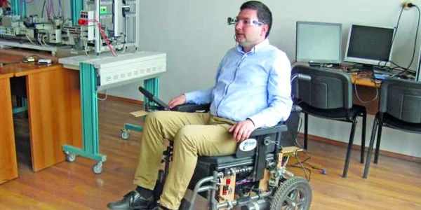 Profesorul Şolea şi scaunul lui revoluţionar FOTO Valentin Trufaşu