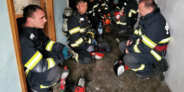 pompieri incendiu
