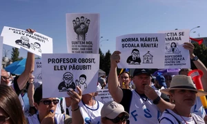 Protest educație - mii de profesori în Piața Victoriei FOTO Inquam / Octav Ganea