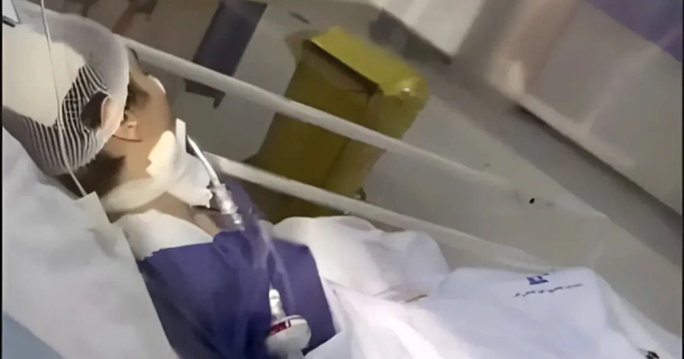 Adolescenta de 16 ani este în comă