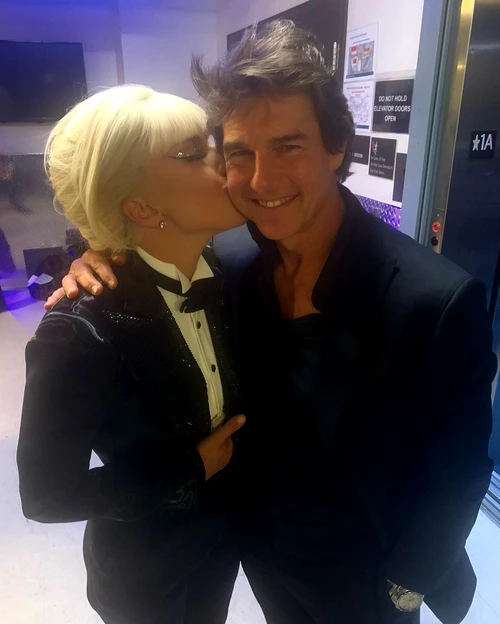 Tom Cruise și Lady Gaga jpg