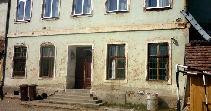 Şcoala din Câlnic, Alba, va beneficia de un proiect de renovare în urma căruia va primi certificatul de ”Şcoală verde”                                  FOTO: rogbc.org