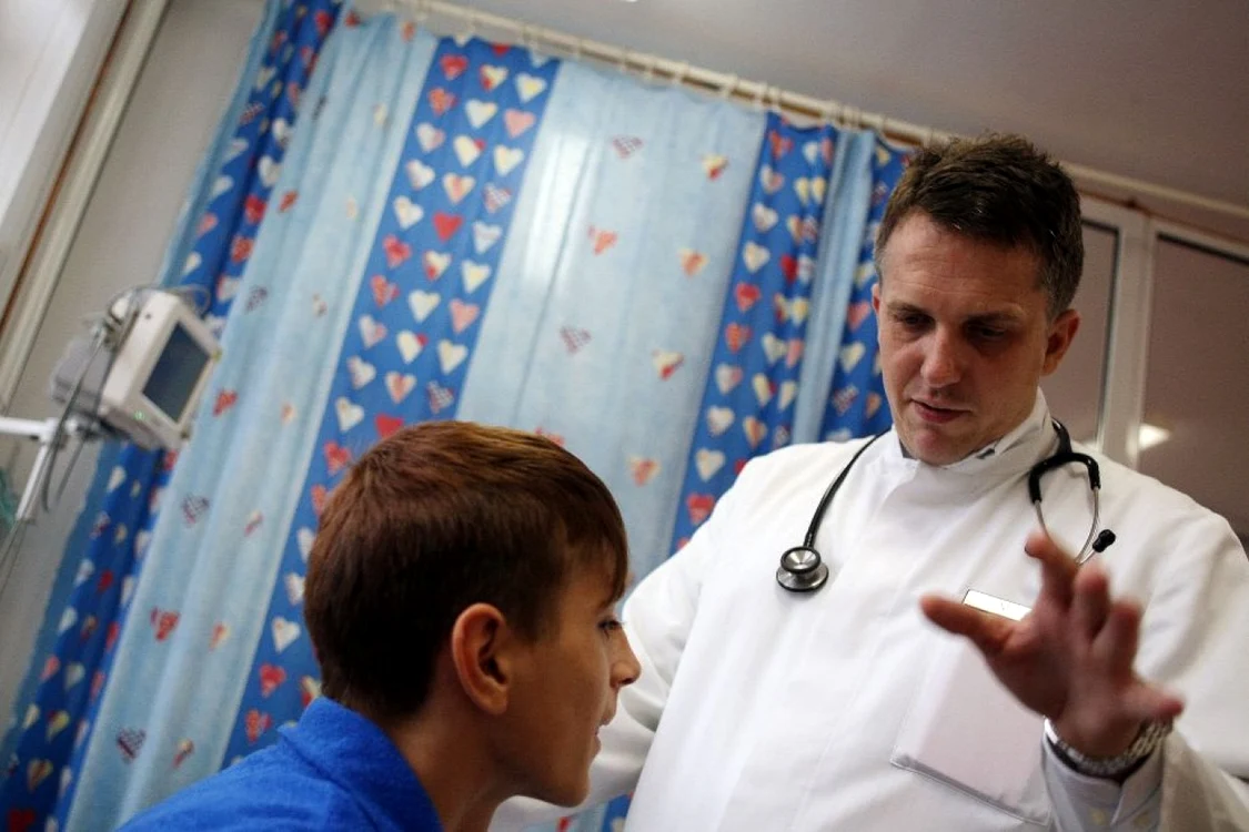 Medicul Mihai Gafencu de la Spitalul de Copii "Louis Ţurcanu" din Timişoara