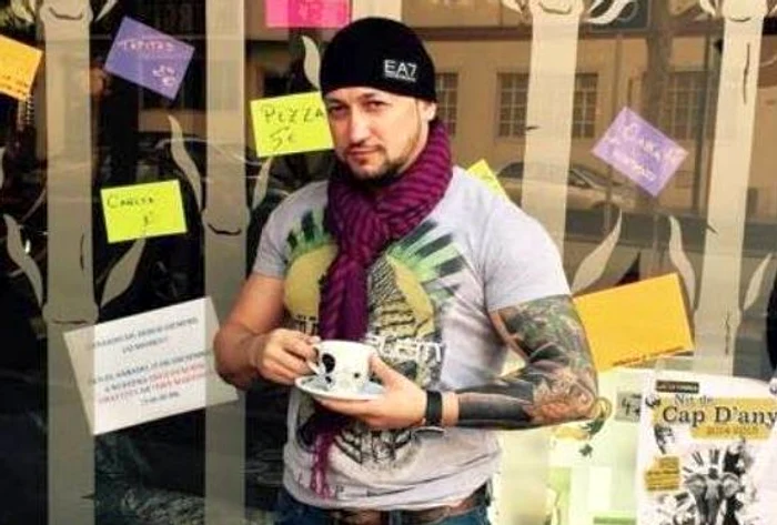 
    Gabi de la Oradea (stânga), impresarul Florin bamboo şi Cristian Rizescu (dreapta) înainte de a ajunge la aeroport foto: arhiva personală  